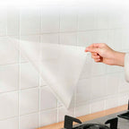 Limpieza fácil de azulejos con film protector - sin manchas de aceite